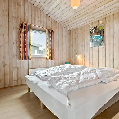 4 Bedroom Cozy In